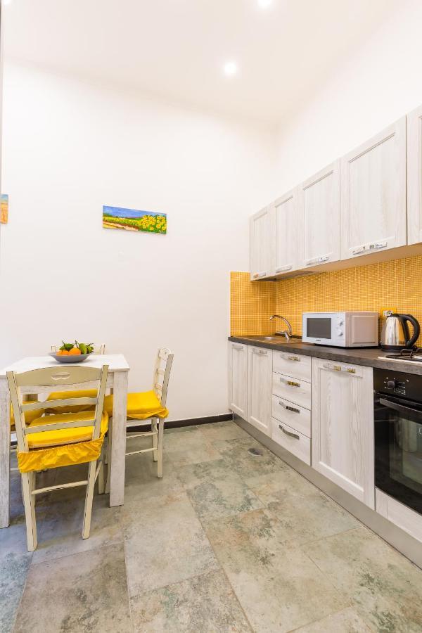 Gelso Complex And Flat By Napoliapartments * Napoli